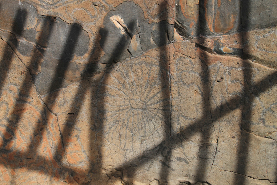 Petroglyphen, Steinritzungen auf La Palma, hier in der Fundst&auml;tte La Fajana bei El Paso
